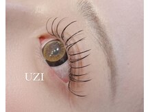 ユウ アンド アイ(UZI)の雰囲気（フラットラッシュ）