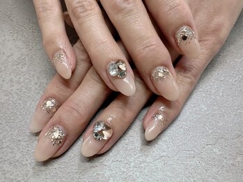 エフツー(F2)/ラグジュアリー