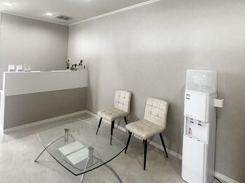 アイ、ネイル同時施術可能◎