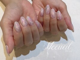 キラキラニュアンスネイル