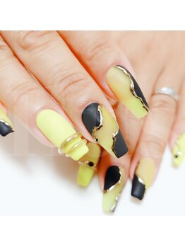 イルス(Ilus)/ネオンxブラック