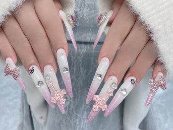 リンネイル 新大久保店(Rin Nail)の写真/【長さ出し専門店ならではの高技術×デザイン力☆】持ち込みデザイン、SNSで話題のデザインももちろんOK◎