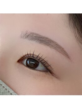 plumeの写真/【似合わせまつ毛パーマ￥5500～】自まつげを活かしたナチュラルな上向きカールで、上品な目元を演出♪