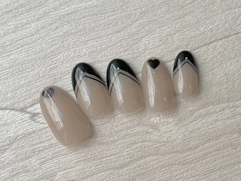 エストリブレ(estLivre)/カジュアルフレンチ