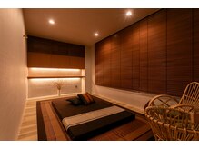 アカリ(燈 akari)/タイ古式施術マットルーム