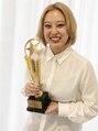 まつげとまゆげ 日紗未 店長