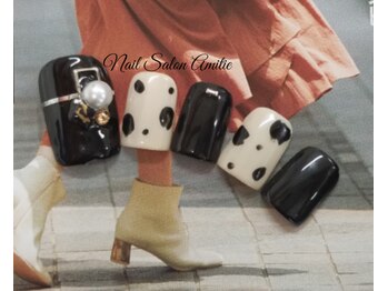 ネイルサロン アミティエ(Nail Salon Amitie)/モノトーンダルメシアンfoot