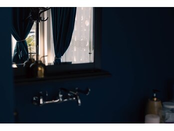 ビーモア(B.MORE)/