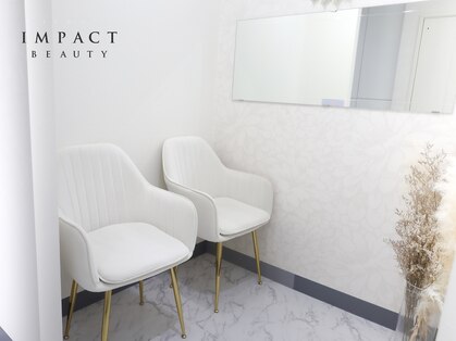 インパクト(IMPACT)の写真