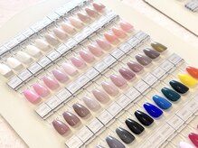 エムエムドットネイル(mm.nail)の雰囲気（スキンカラー・シアーカラーはより種類多めにご用意してます◎）