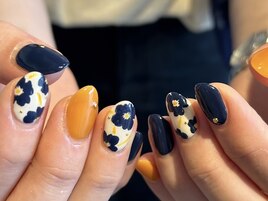 フラワーネイル　担当:野呂