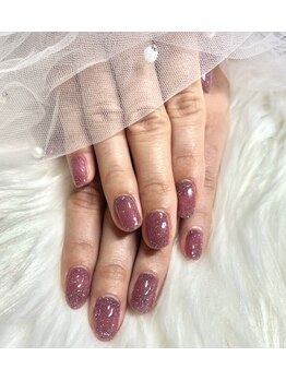 リマ(Lima)/キラキラフラッシュネイル