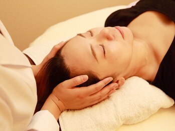 サロンマロウ(salon marrow)/顔の歪みと小顔矯正