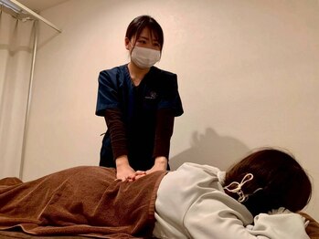 グロウ鍼灸整体院 新井薬師院(GLOW鍼灸整体院)の写真/【効果実感◎】国家資格取得者による施術で身体の疲れを根本から改善!歪みから正し疲れにくい身体へ!