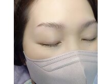 メゾン カルム(maison calme)の雰囲気（骨格に合わせた柔らかナチュラル眉。）