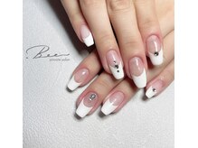 ドットビー(.Bee)/フレンチネイル