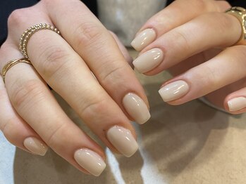 クルネ(QULNE)/ワンカラー/乳白色