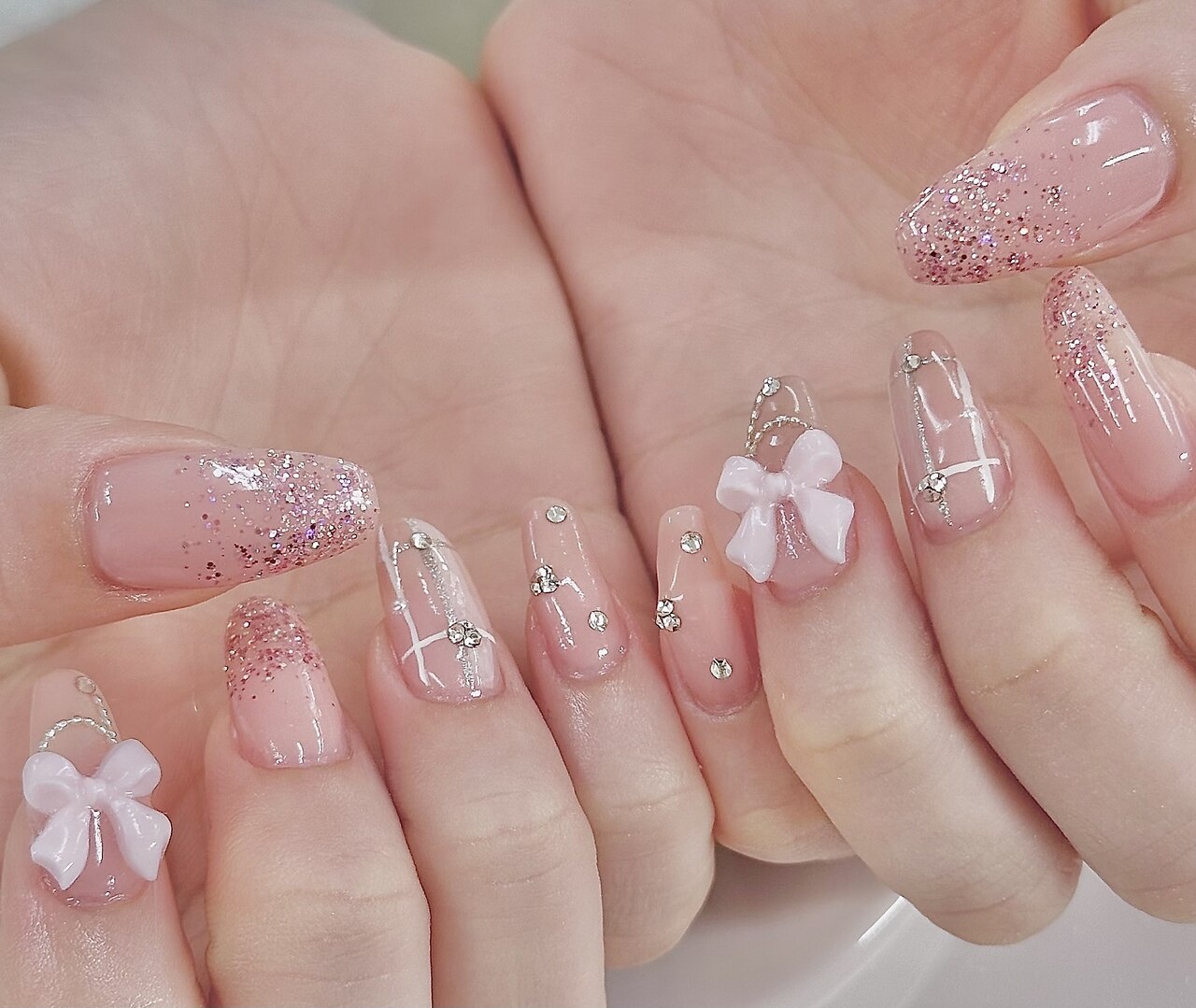 2026年冬トレンド】ピンク ガーリーのネイルデザイン集｜人気順｜206