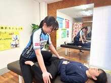 ストレッチヒーロー 岡山問屋町店の雰囲気（横になったままでストレッチを受けれるので運動が苦手な方でも◎）