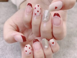 フレンチガーリーネイル