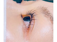 サロン ド エフ 加納店/根元立ち上げで長さを強調