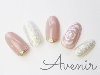 アヴィニール 表参道(Avenir)/手書きローズネイル