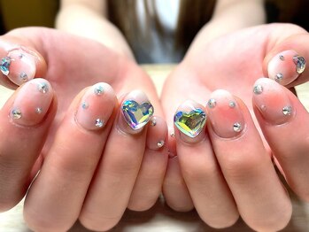 アミュリー ネイル アトリエ(Amury nail atelier)/ハート ビジュー シアー 大人