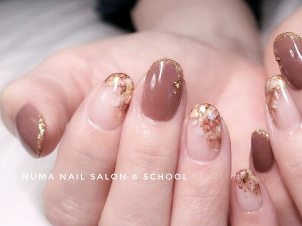 2025年冬】ニュアンス ベージュのネイルデザイン集｜人気順  