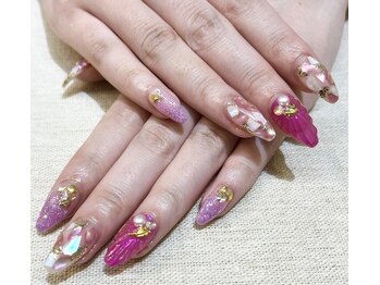 ピンクトロピカルネイル◎