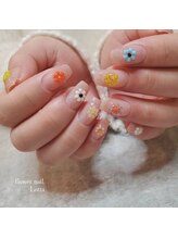 ロッタ(Lotta)/フラワーネイル☆