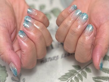 ラメグラデーションネイル