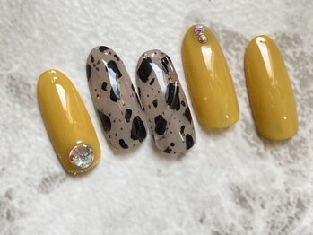 アネラ(ANELA)/ダルメシアンネイル