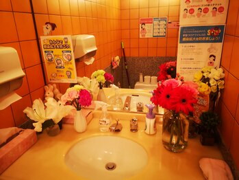 気楽 アロマリンパオイル もみほぐし 栄店/綺麗なトイレ、女性に人気サロン