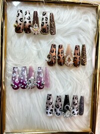 マグネット×ヒョウ柄ネイル