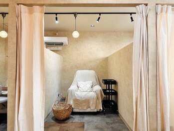 全席個室×リクライニングソファ