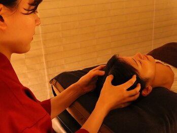 サンリラクゼーション 藤沢店/ 目や頭のお疲れにヘッドケア
