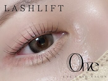 オンズ(Onze)/まつげパーマ/パリジェンヌ/新宿