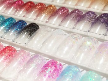 ネイルアンドジュエリーラズリ(Nail＆Jewelry RAZULI)/【ラメグラデーション】