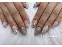 アキレイ(AKILEY)/グレー×ホワイト