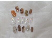 アミュレット(AMULET)/10月定額　6050円(税込)