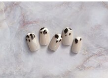 ミーム(meme)/塗りかけ　アニマル柄ネイル