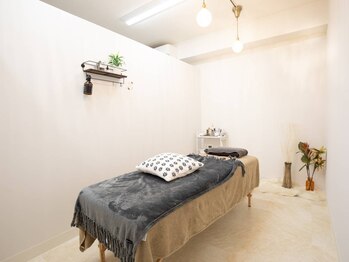 ロッソ ウオモ(ROSSO Uomo)/完全個室で落ち着いて施術♪