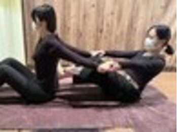 サナティオ スパ シンジュク(SANATIO SPA SHINJUKU)の写真/～2人でするヨガ～運動不足の方にもおすすめ