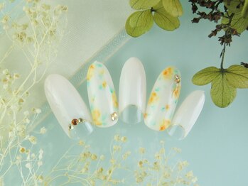 シューズネイルプロデュース/金木犀フラワーネイル