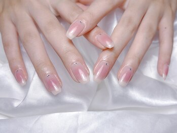 アールズネイル(R's Nail)/ふわふわ♪かわいいチークネイル