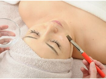 カエラ(KAELA)の写真/【高リピート率の人気メニュー★】最先端韓国発の肌管理"ララピール”で内側からトーンUP＆ツヤ肌へ♪