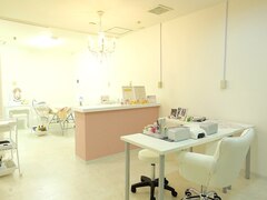 Nail&esthetic salon Tiara