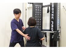 アム鍼灸ラボ 有楽町/スミスマシン使用（女性もOK）