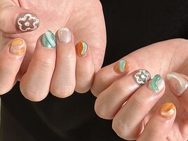 個性派ショートネイル