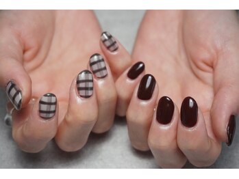 シュウ(Shu)/チェックネイル